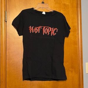Vintage Hot Topic logo tee
